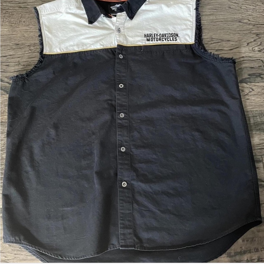 2 Harley-Davidson shirts sz 2xl